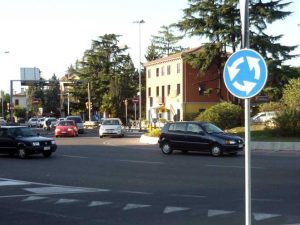 VICENZA – Doppio tamponamento all'Albera, code e rallentamenti