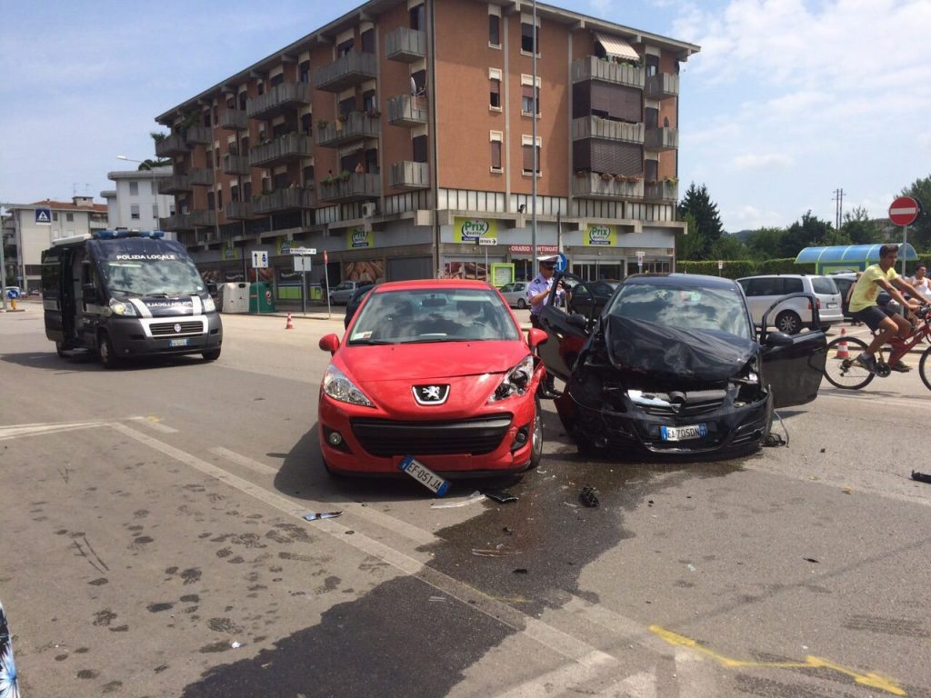 11790112_10153066727606395_731794578_o