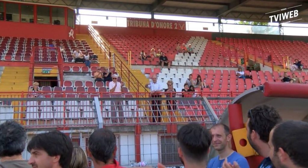 VICENZA CALCIO – Ritirata la maglia numero 3 di Savoini. Formisano propone una via