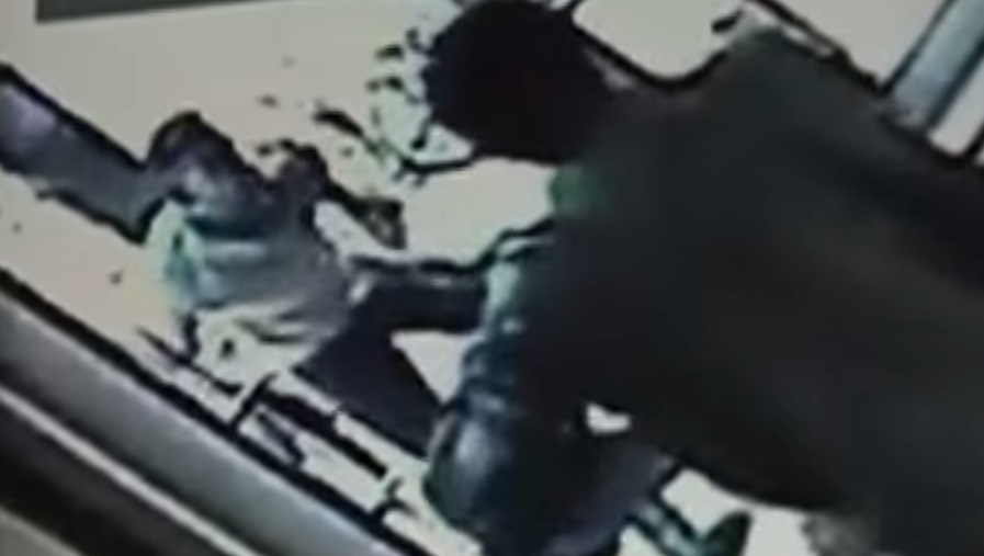 accoltellamento via gorizia