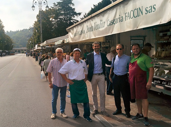 mercato piazzale mutilato viale roma