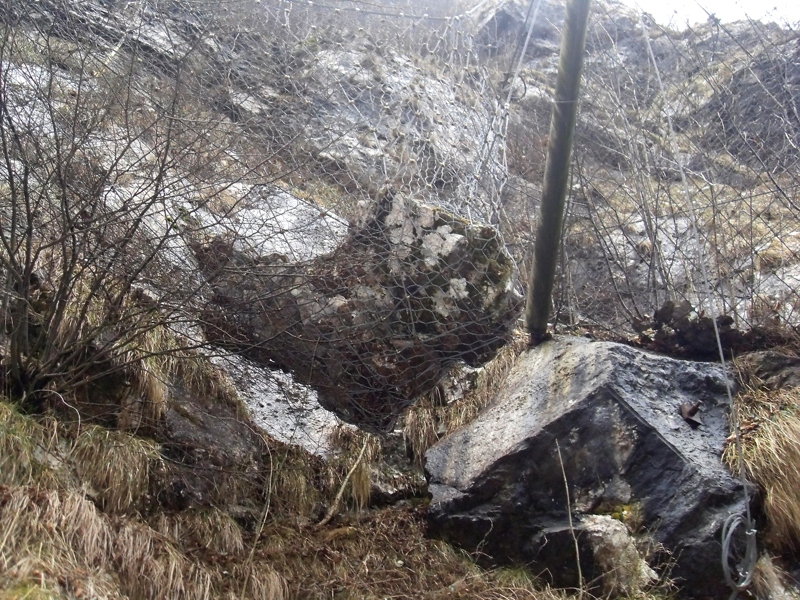 montagne massi strade