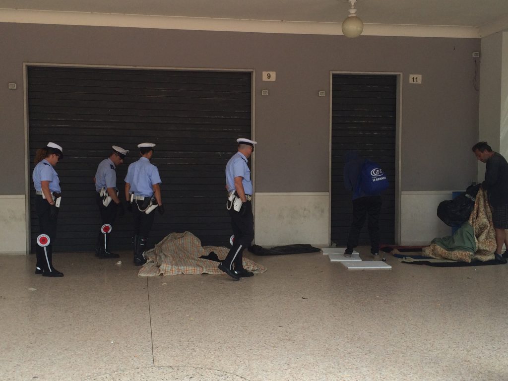 VICENZA – Barboni al Moresco, residenti incazzati