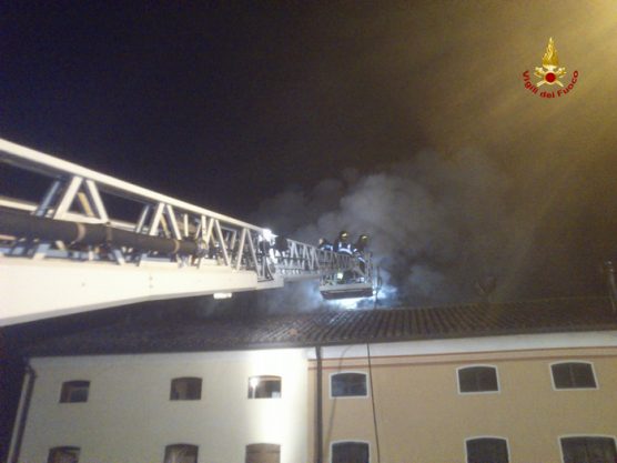 LONGARE – Abitazione in fiamme, sabato di paura