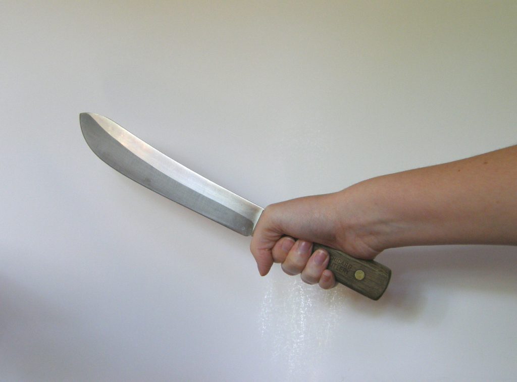 VICENZA – Profugo accoltella profugo, per una sigaretta