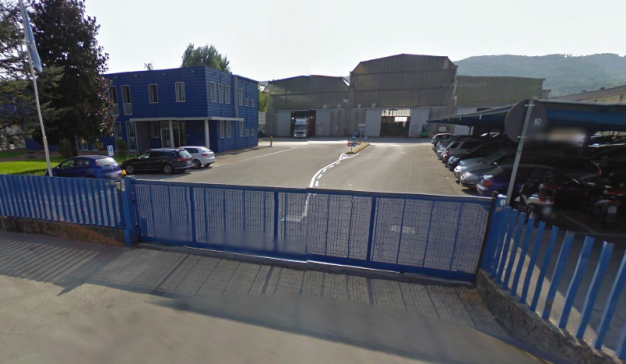 ALTAVILLA – Schiacciato dai tubi in acciaio, gravissimo operaio 56enne