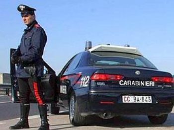 carabinieri-con-auto-113