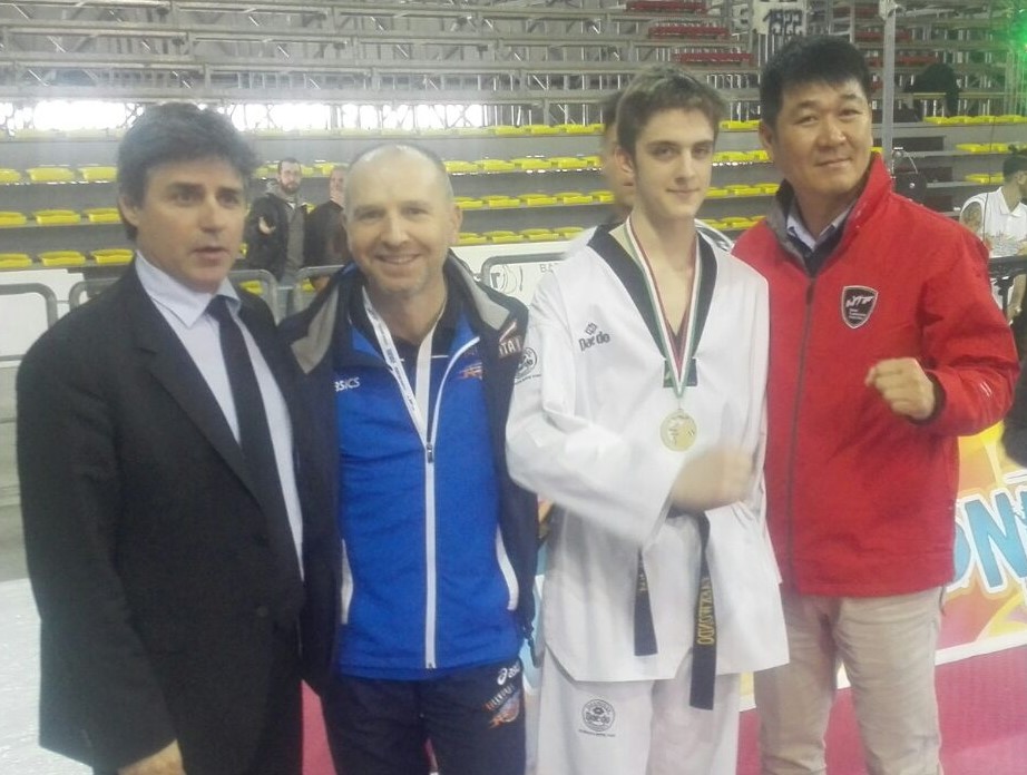 da sinistra il Segre Feder Cito Angelo Maestro Moreno Thomsa DT nazionale Maestro Yoon