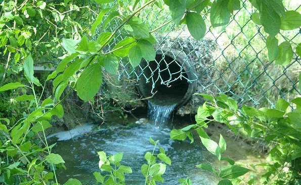 punto di deflusso da parco pace su viale Ferrarin (1)