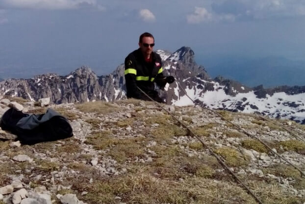 MONTE PASUBIO – I vigili del fuoco salvano due Fido