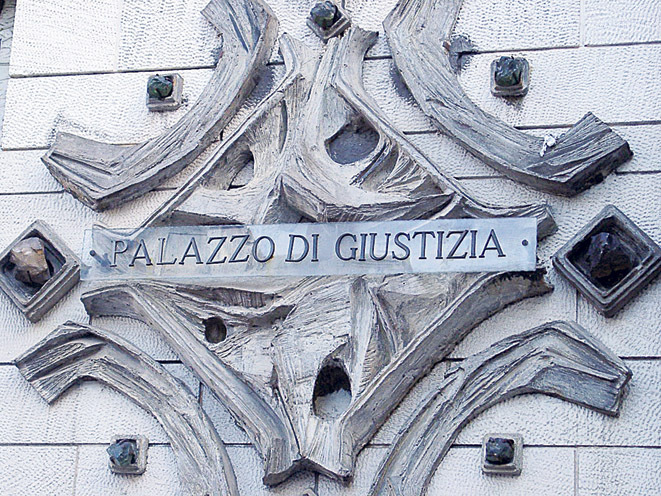 VENETO – Tribunale Vicenza, Zaia: “Lo Stato immobilizza”