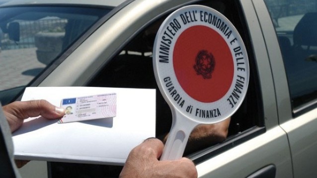 SCHIO – Guidatore non patentato: sanzionato per 5 mila euro