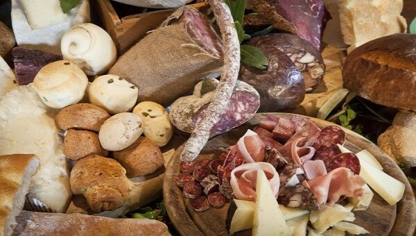 cold cuts, salami, homemade bread and tuscany cheese