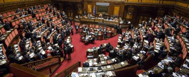 REFERENDUM: la Grande Illusione Renziana sui costi della politica è un bluff