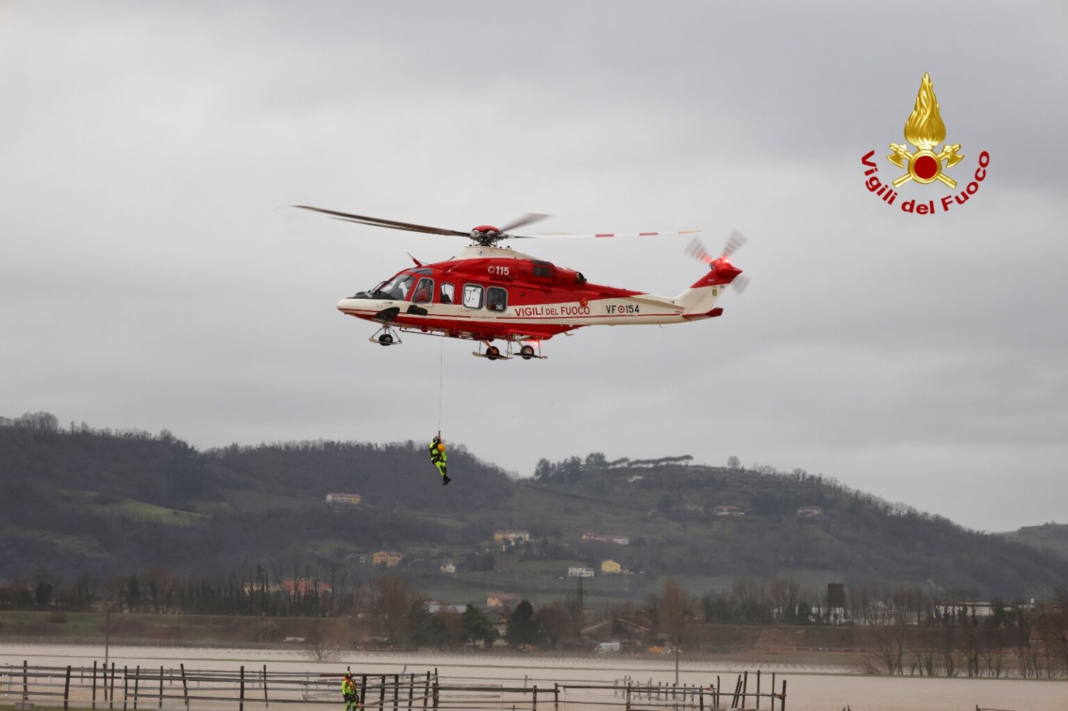 immagini dei vigili del fuoco