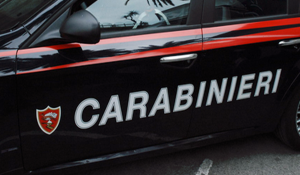 Folle inseguimento di una Mercedes dal Friuli al Veneto conducente denunciato dai carabinieri