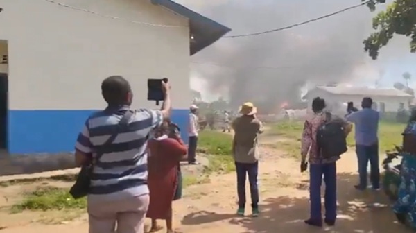 congo folla inferocita incendia tende per malati di ebola vicino ad un ospedale