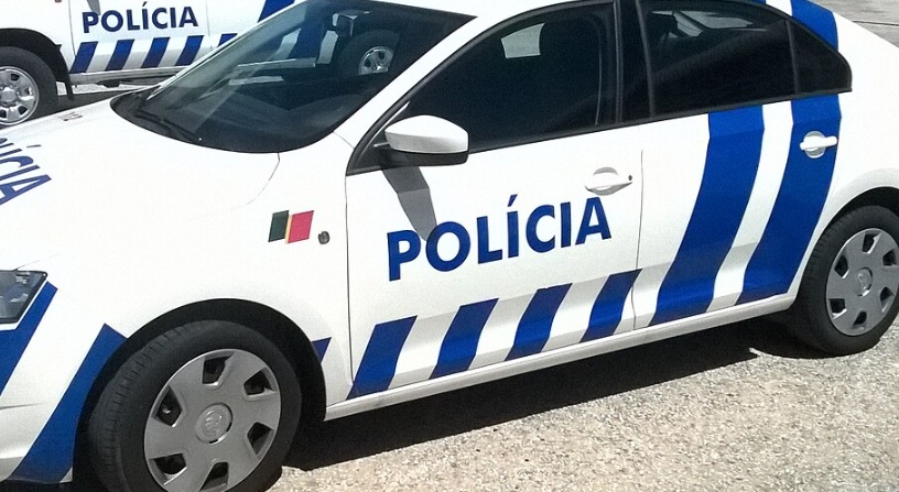 Bambini abbandonati su una strada in Portogallo dopo una fuga dalla Francia: coppia arrestata in un bar vicino a Lisbona